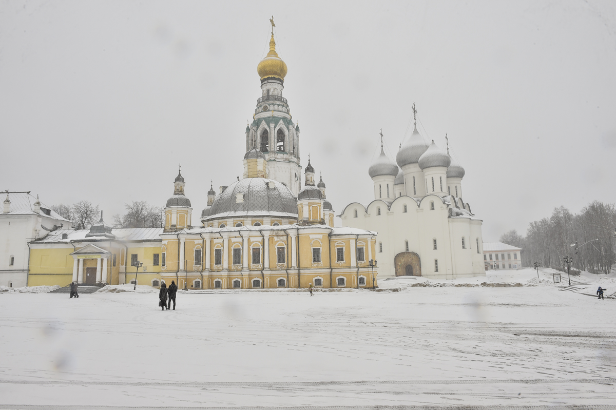 Сим вер. Кремлевская площадь Вологда.