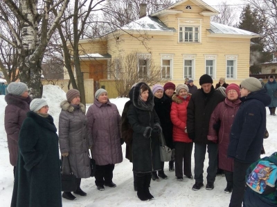 Группа паломников из поселков Вологодского района познакомилась с историей вологодских храмов