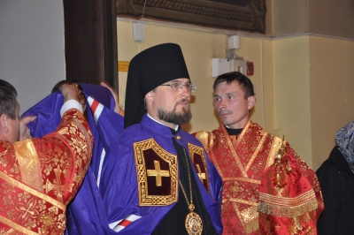 Епископ Череповецкий и Белозерский Флавиан Возглавил праздничное Всенощное бдение
