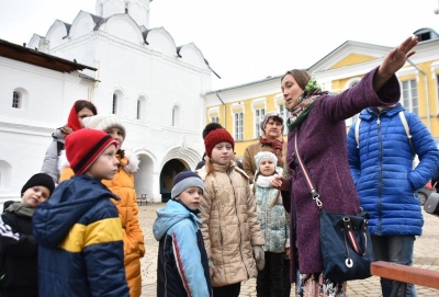 Паломнический отдел Вологодской епархии познакомил многодетные семьи с православными святынями Вологды