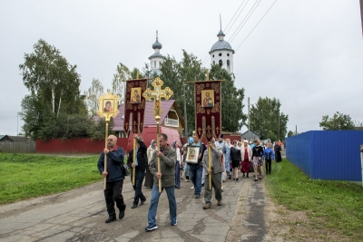 Прихожане кубенского храма встретили престольный праздник Успения Пресвятой Богородицы