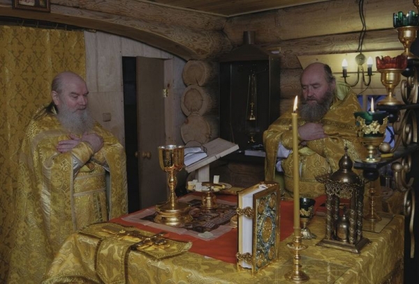В Троице-Благовещенском мужском монастыре состоялась первая Божественная литургия