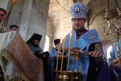 Владыка Флавиан совершил водосвятный молебен в Парфёновском монастыре