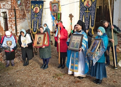 В Казанском соборе города Кириллова отметили осенний престольный праздник