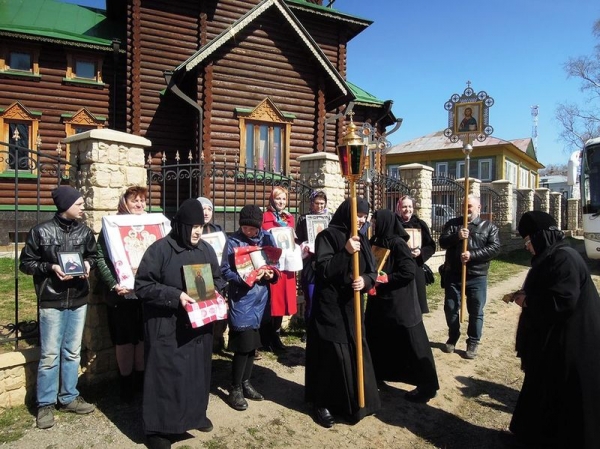 Во вторник Светлой Седмицы общественная организация «Будущее есть» посетила Ново-Леушинский женский монастырь