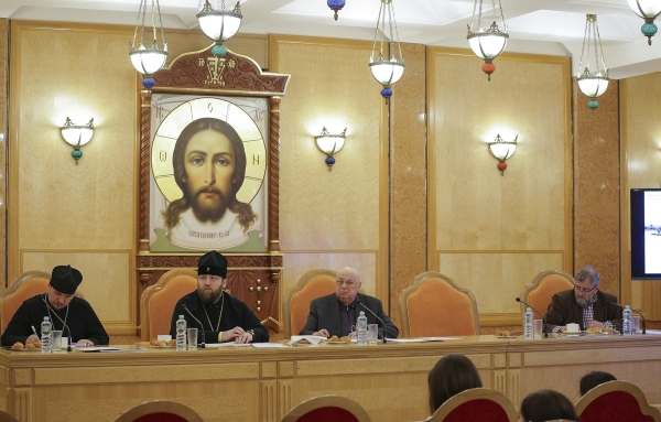 Председатель Финансово-хозяйственного управления Московской Патриархии митрополит Вологодский и Кирилловский Игнатий принял участие в совещании по строительству храмов в Москве