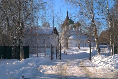 Наместник Спасо-Прилуцкого мужского монастыря совершил богослужения в Горне-Успенском женском монастыре