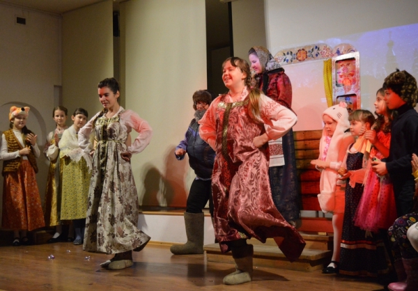 Воскресная школа при Кирилло-Белозерском монастыре выступила с театрализованным представлением