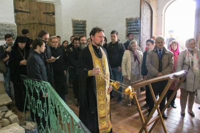 В Кирилло-Белозерском монастыре была отслужена лития в родовой усыпальнице князей Воротынских