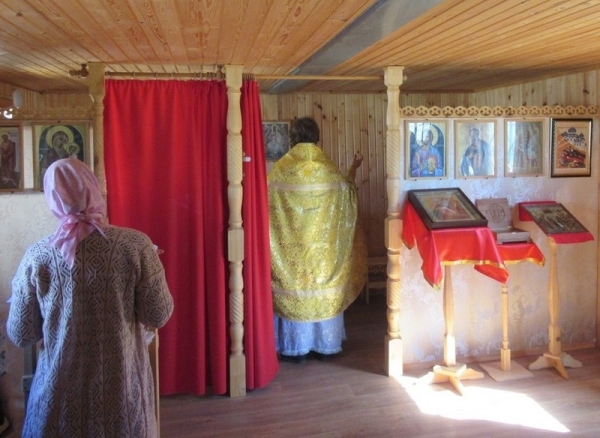 В череповецком временном храме апостола Иоанна Богослова почтили память Ростово-Ярославских святых