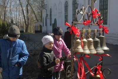 В праздник Светлого Христова Воскресения епископ Флавиан открыл фестиваль колокольного звона «Перезвоны над Шексной»