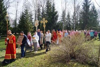 В Успенском храме города Белозерска состоялось Пасхальное богослужение
