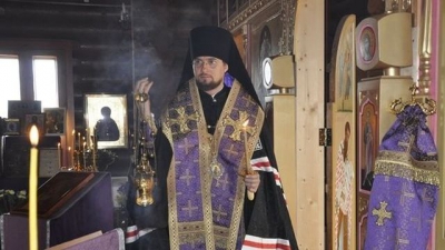 Епископ Флавиан совершил утреню в Великую среду Страстной седмицы