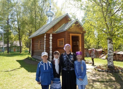 Прихожане Никольского храма поселка Васильевское посетили Павло-Обнорский монастырь