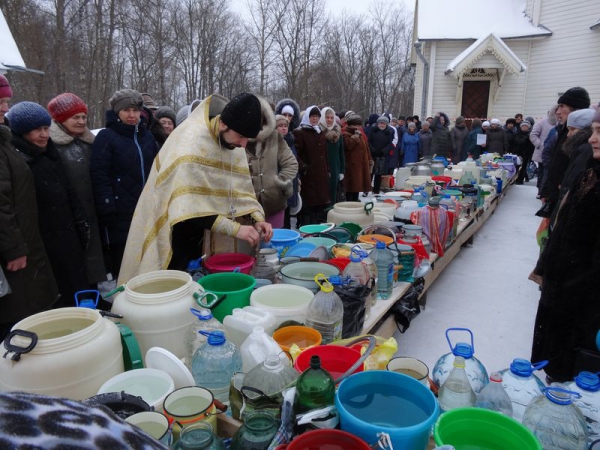 Прихожане Вознесенского храма города Сокола встретили праздник Крещения Господня