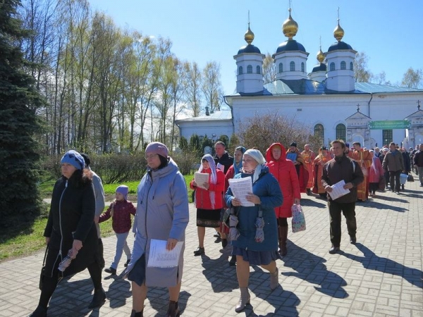 В Череповце состоялся городской крестный ход