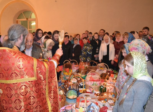 Жители села Верховажье и деревни Сметанино молитвенно отметили праздник Пасхи