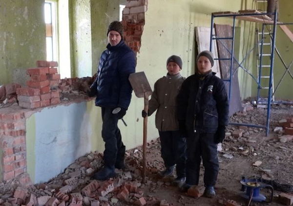 В храме села имени Бабушкина продолжаются восстановительные работы