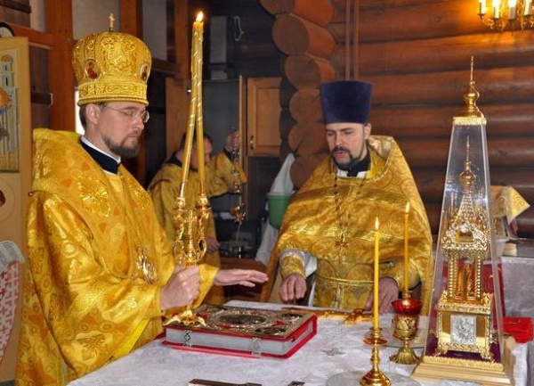 Епископ Флавиан совершил Литургию в храме Иоанна Предтечи села Мякса