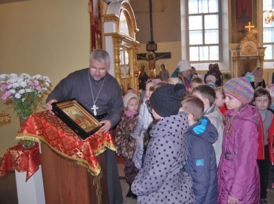 Школьники Череповца побывали в Воскресенском соборе