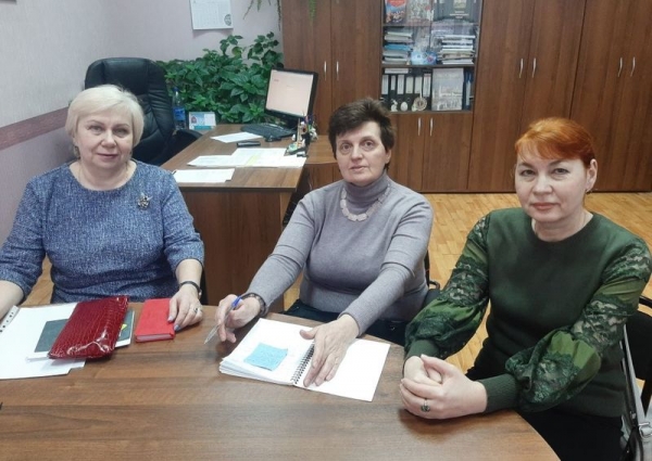 В Управлении образования города Череповца состоялось заседание рабочей группы по вопросу проведения общегородского родительского собрания