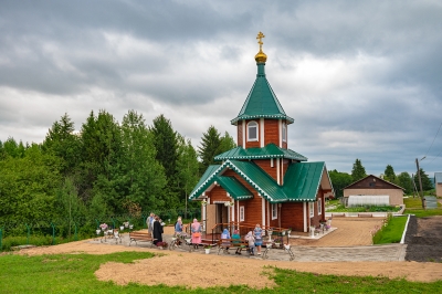 В первом построенном в Вологодской митрополии храме в честь Новомучеников Российских состоялось великое освящение