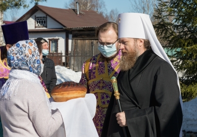 В день памяти преподобного Иоанна Лествичника митрополит Савва совершил Литургию в храме поселка Вожега