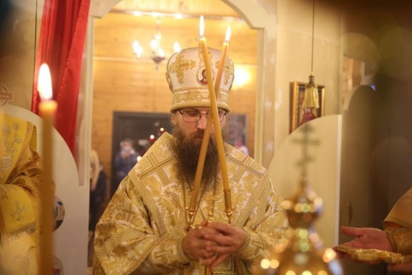 Епископ Игнатий совершил Литургию в храме святителя Спиридона Тримифунтского
