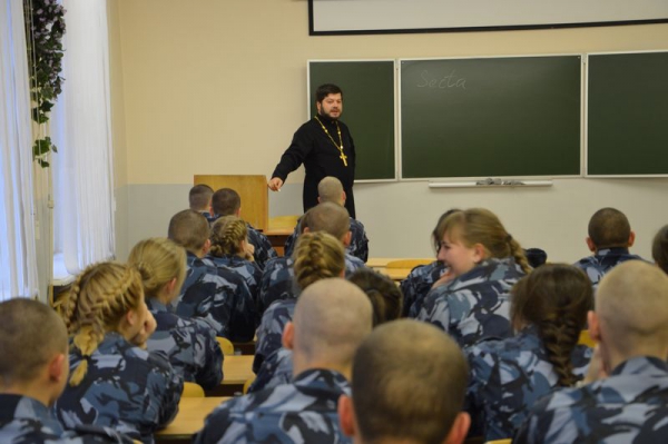 Продолжается цикл миссионерских бесед со студентами Института права и экономики