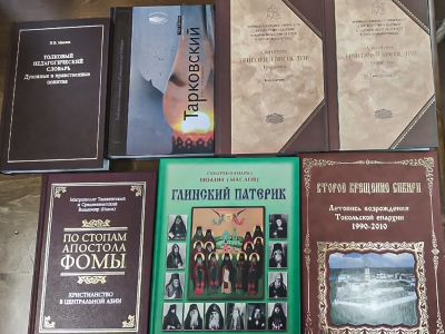 Издательский совет Русской Православной Церкви передал в дар Вологодской духовной семинарии коллекцию богословских изданий