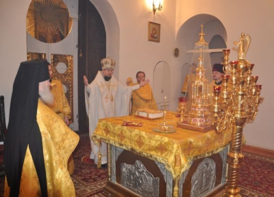 Епископ Флавиан возглавил богослужение в Воскресенском соборе Череповца