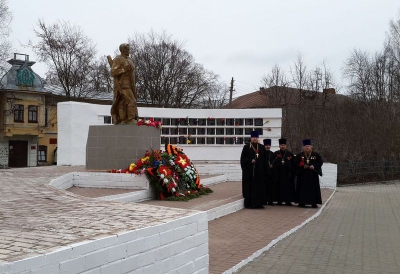 Духовенство Грязовецкого благочиния молитвенно почтило память вождей и воинов православных