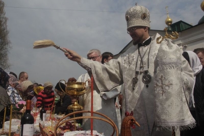 В Великую Субботу епископ Флавиан совершил Литургию в Воскресенском соборе Череповца