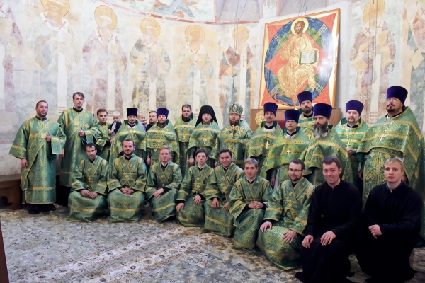 В день памяти преподобных Зосимы и Савватия Соловецких митрополит Игнатий совершил Литургию в Софийском кафедральном соборе города Вологды