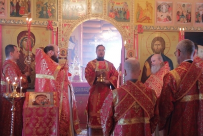 Епископ Флавиан возглавил Литургию в Иоанно-Предтеченском храме Ново-Леушинской женской обители поселка Мякса