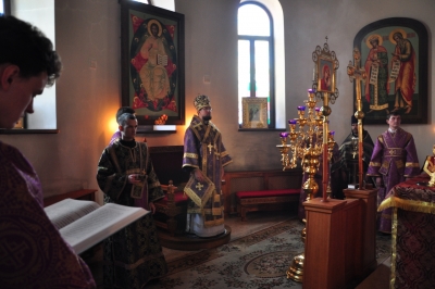 Вечером 18 марта епископ Флавиан совершил Литургию Преждеосвященных Даров
