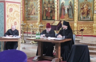 В кафедральном соборе города Череповца под председательством епископа Флавиана состоялось епархиальное собрание