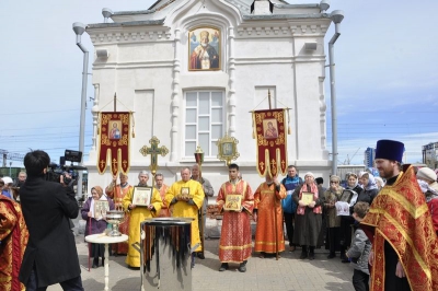 Епископ Флавиан совершил Литургию и молебен в Никольском храме города Череповца