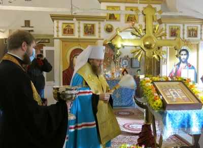Митрополит Савва освятил крест для колокольни Покровского храма в Ямской слободе города Вологды