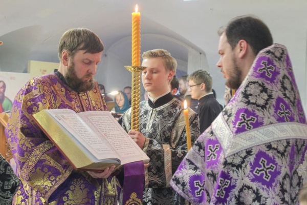Студенты семинарии отметили день Торжества Православия