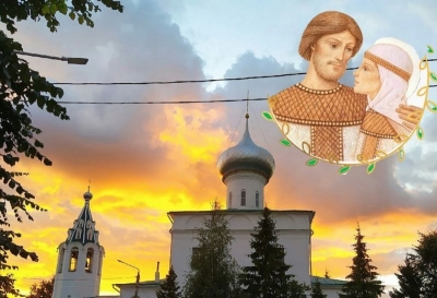 Приход Андреевского храма Вологды приглашает на воскресный молебен о семейном благополучии