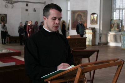 В день памяти святителя Григория Паламы студенты семинарии молились в Воскресенском кафедральном соборе