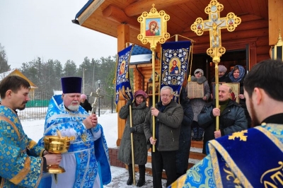 Епископ Флавиан совершил праздничную Литургию в Введенском храме села Лентьево