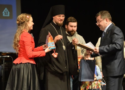 Владыка Флавиан наградил победителей конкурса святочного рассказа