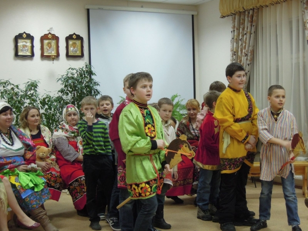 Юные разведчики Архиерейского подворья Воскресенского собора города Череповца отпраздновали Масленицу