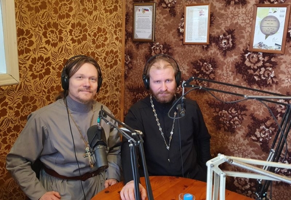 Представители миссионерского отдела епархии выступили в прямом эфире радиостанции «Эхо Вологды»