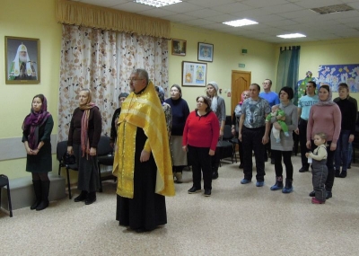 В духовно-просветительском отделе Архиерейского Воскресенского подворья города Череповца прошел благодарственный молебен по окончании года