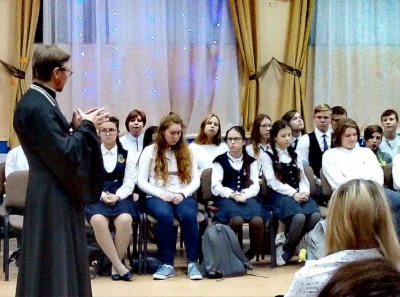 Представители Череповецкой епархии посетили лицей «АМТЭК»