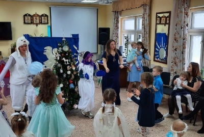 В школе родителей «Под Божьим Покровом» прошли рождественские утренники