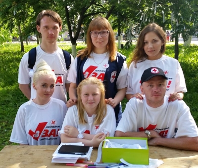 В День защиты детей волонтеры провели противоабортную акцию